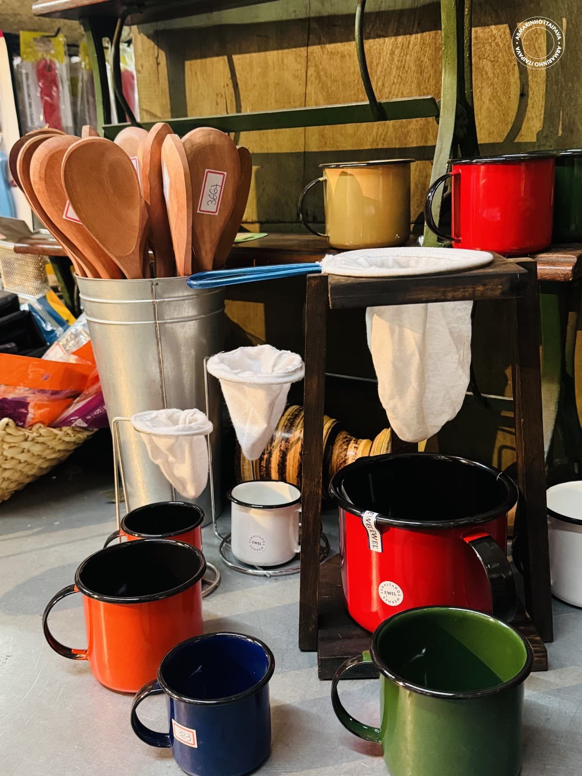 Linha Vermelha Esmaltada